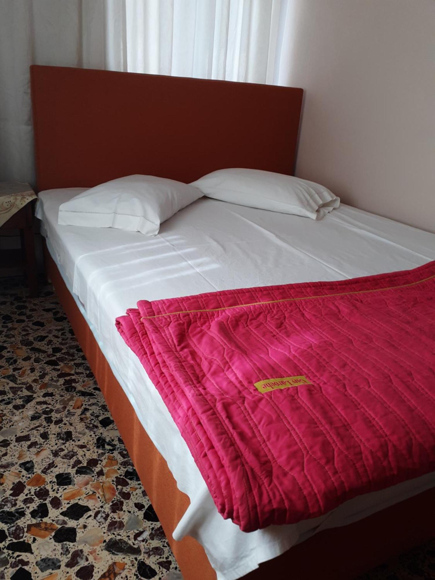 Thalia'S Garden Hotel Mytilene Exterior photo