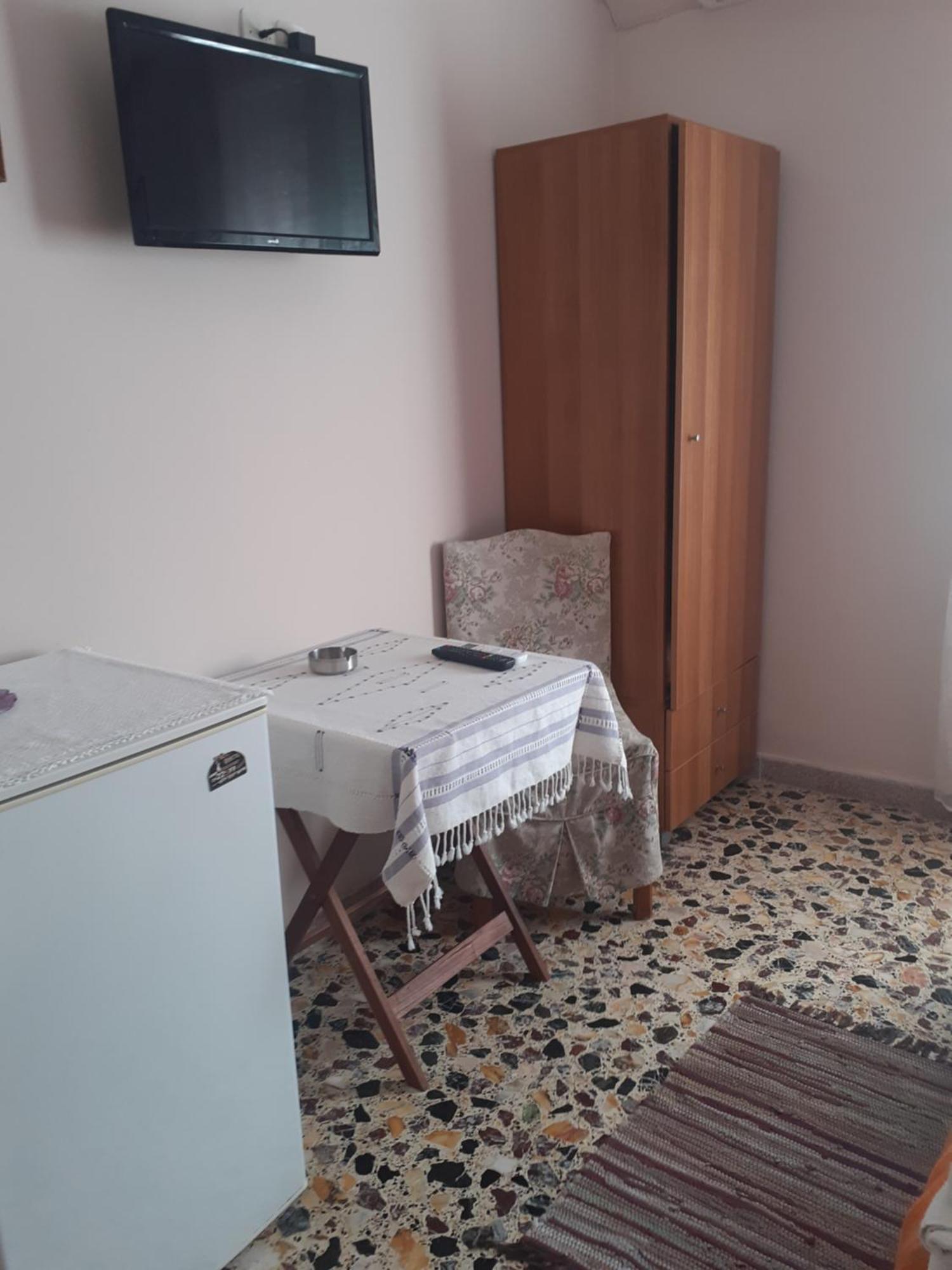 Thalia'S Garden Hotel Mytilene Exterior photo